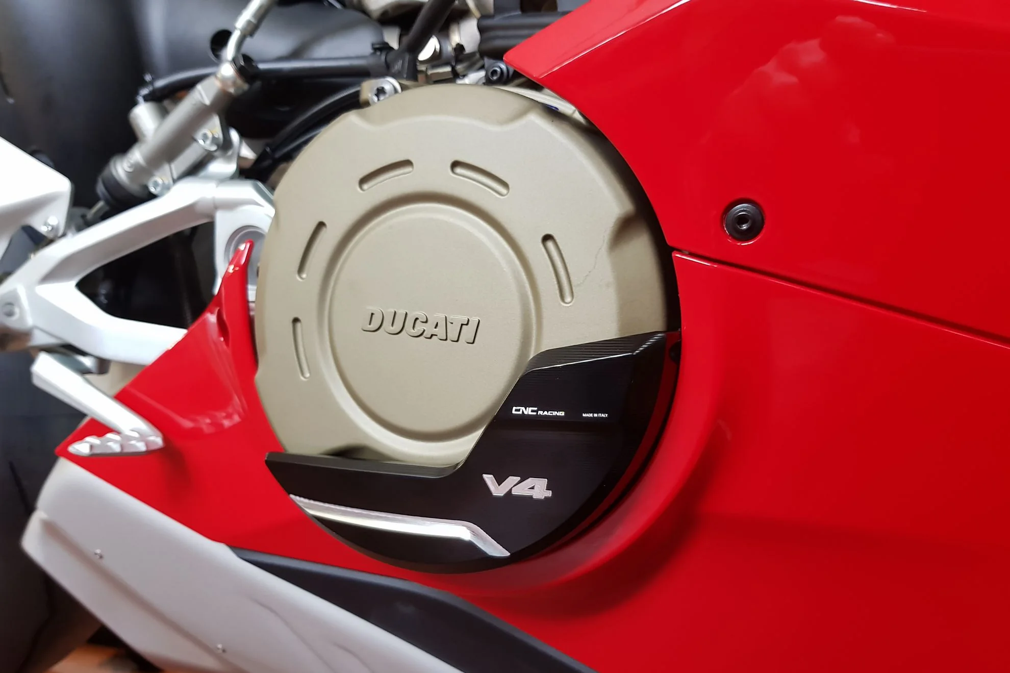 Aluminium Kupplung Protektor Schutzabdeckung CNC Racing Ducati Panigale V4/S (25-26) PR310 - Image 6