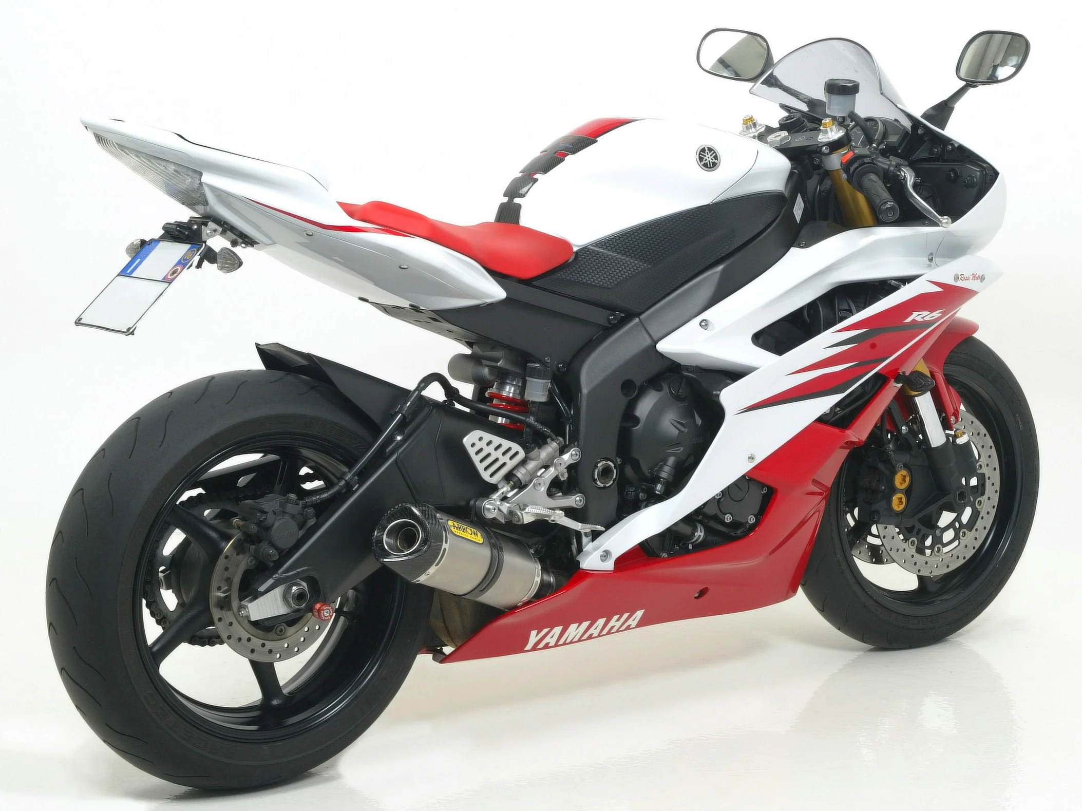 Arrow Slip-On Thunder Titanium Yamaha YZF-R6 RJ11 (06-07) 71699PK - Image 3