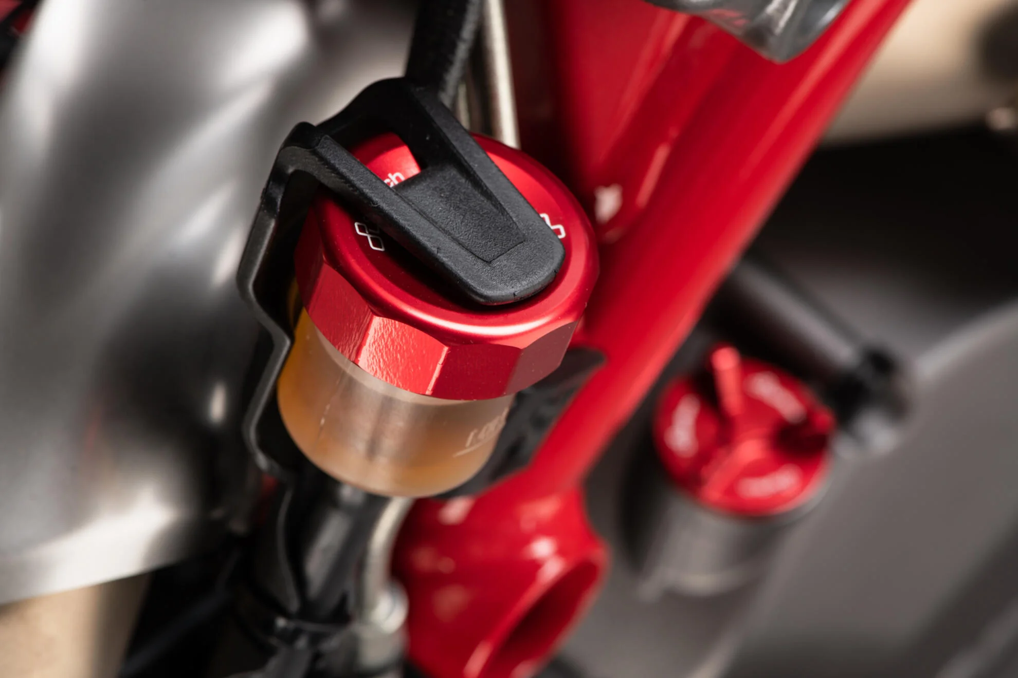 Ausgleichsbehälter-Deckel Hinten LighTech Ducati Panigale 959 (16-19) FFC03 - Image 3
