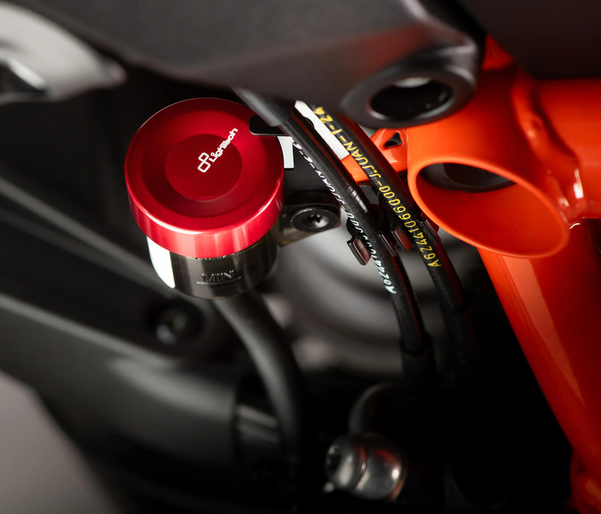 Ausgleichsbehälter-Deckel Hinten LighTech Ducati Panigale V4/S/R (20-24) FBC27 - Image 10