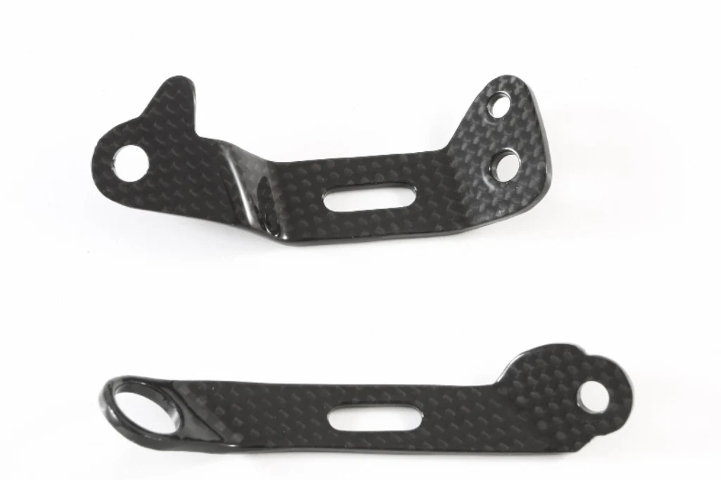 Brems-/Kupplungsbehälter Halter Carbon Fullsix Ducati Panigale 1199/R/S (12-17) - Image 3