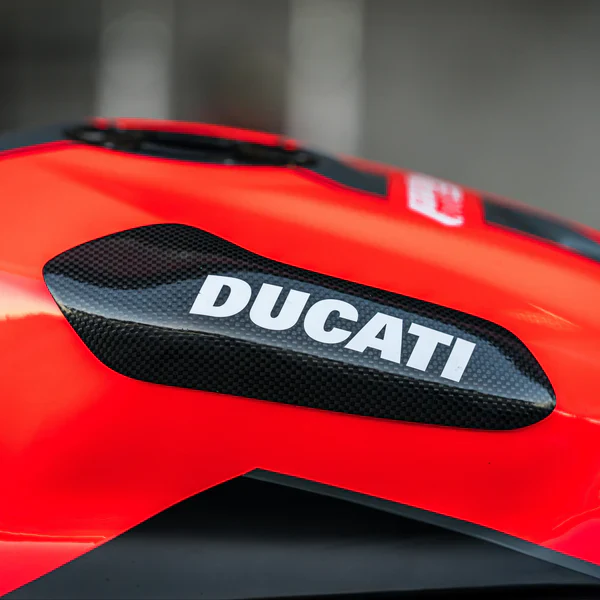Carbon Tankschutz Protektoren WorldSSP Feel Racing Ducati Panigale V2 955 (20-24) FR.495.115.C - Image 2