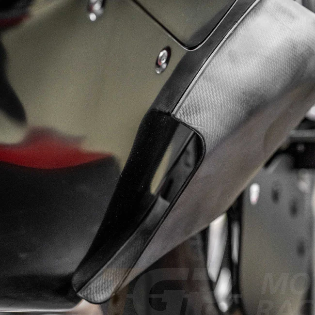 Corner Sidepods Set Lavatex AP Carbon Line Ducati Panigale V4/S/R (25-26) - Image 11