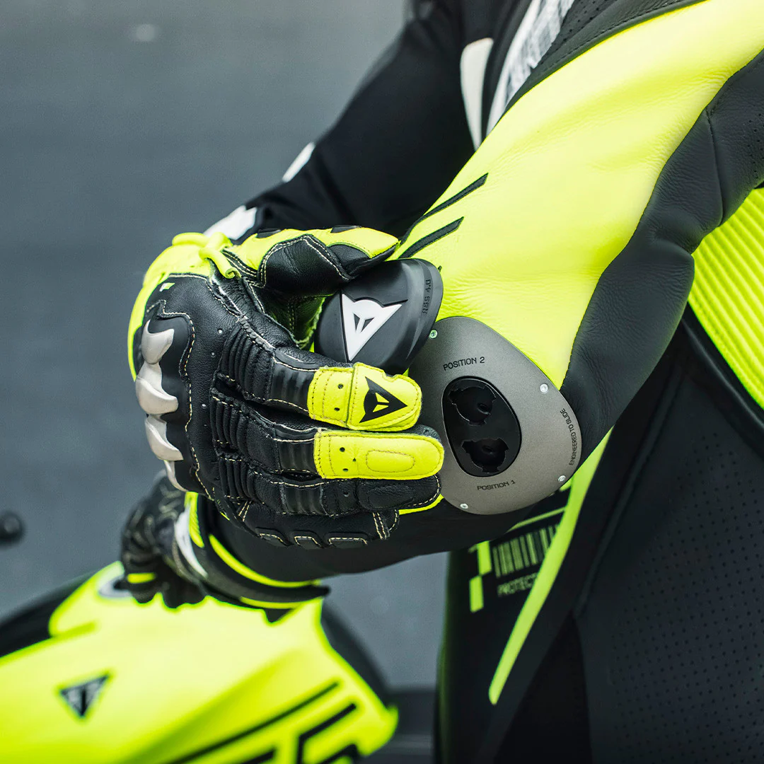 Dainese Audax D-ZIP Einteiler Lederkombi – Perforierter Rennanzug | Herren | Schwarz/Neon Gelb - Image 29