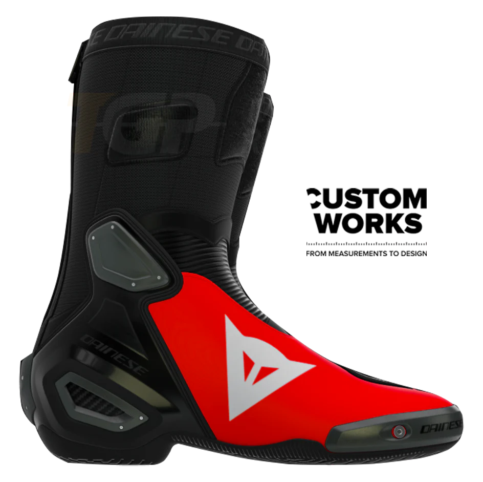 Dainese Axial 2 Racing und Straßen Motorradstiefel Marco Bezzecchi Replica 2026 | Herren | Fluo Rot / Schwarz | Custom Works - Image 3