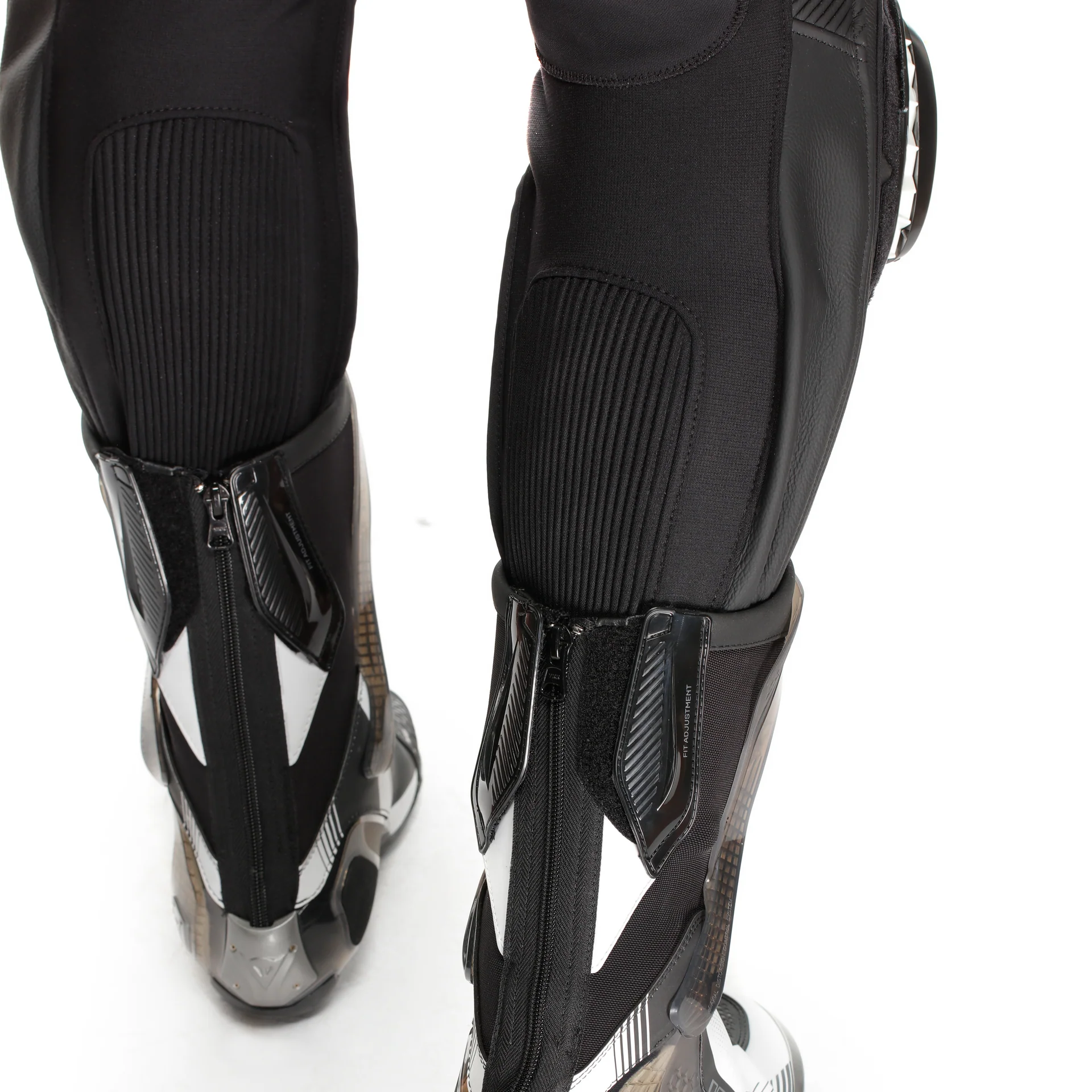 Dainese Laguna Seca 6 Einteiler Lederkombi – Perforierter Rennanzug | Herren | Schwarz/Weiß - Image 9