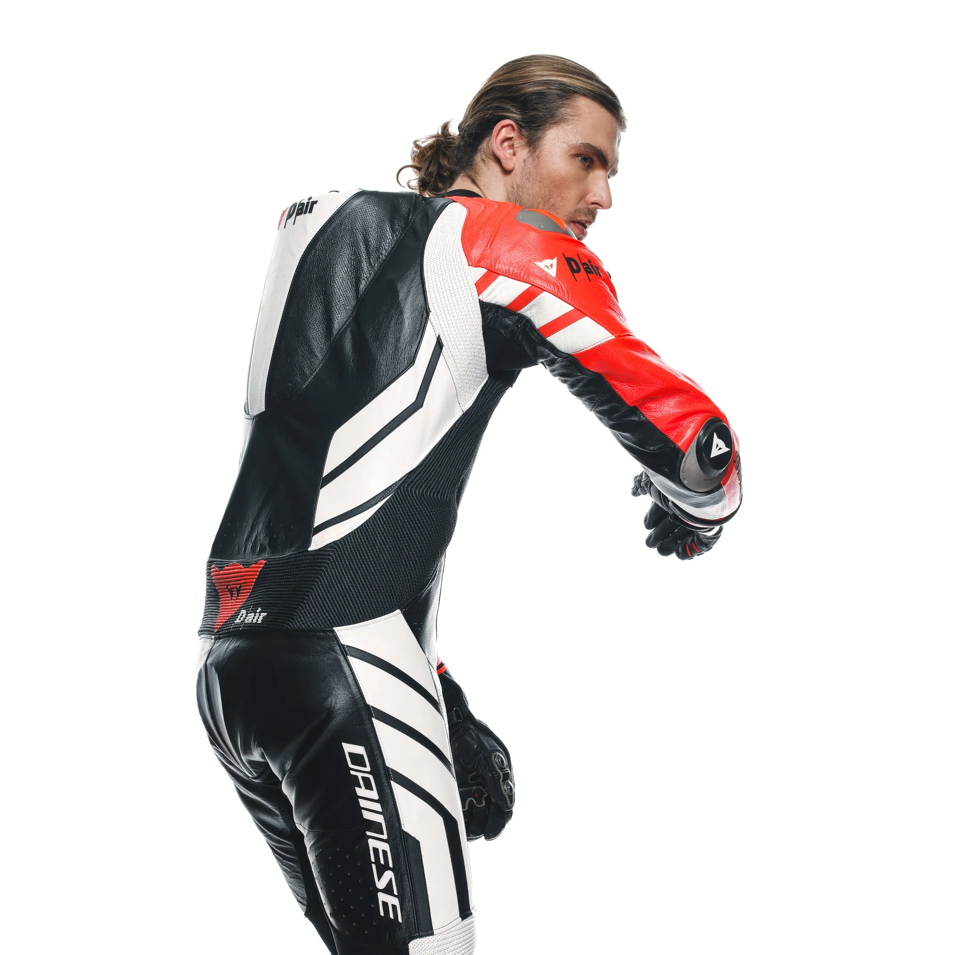 Dainese Mugello 3 D-AIR® Einteiler Lederkombi – Perforierter Airbag Rennanzug | Herren | Schwarz/Rot - Image 5
