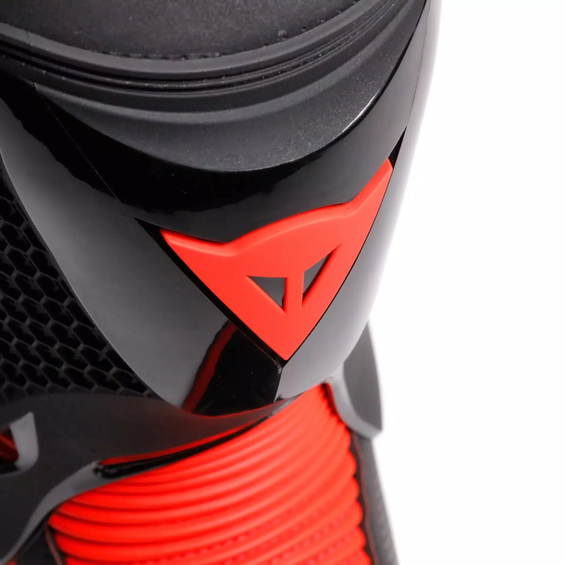 Dainese Torque 4 Racing und Straßen Motorradstiefel | Herren | Schwarz/Rot | 201790008562800 - Image 8