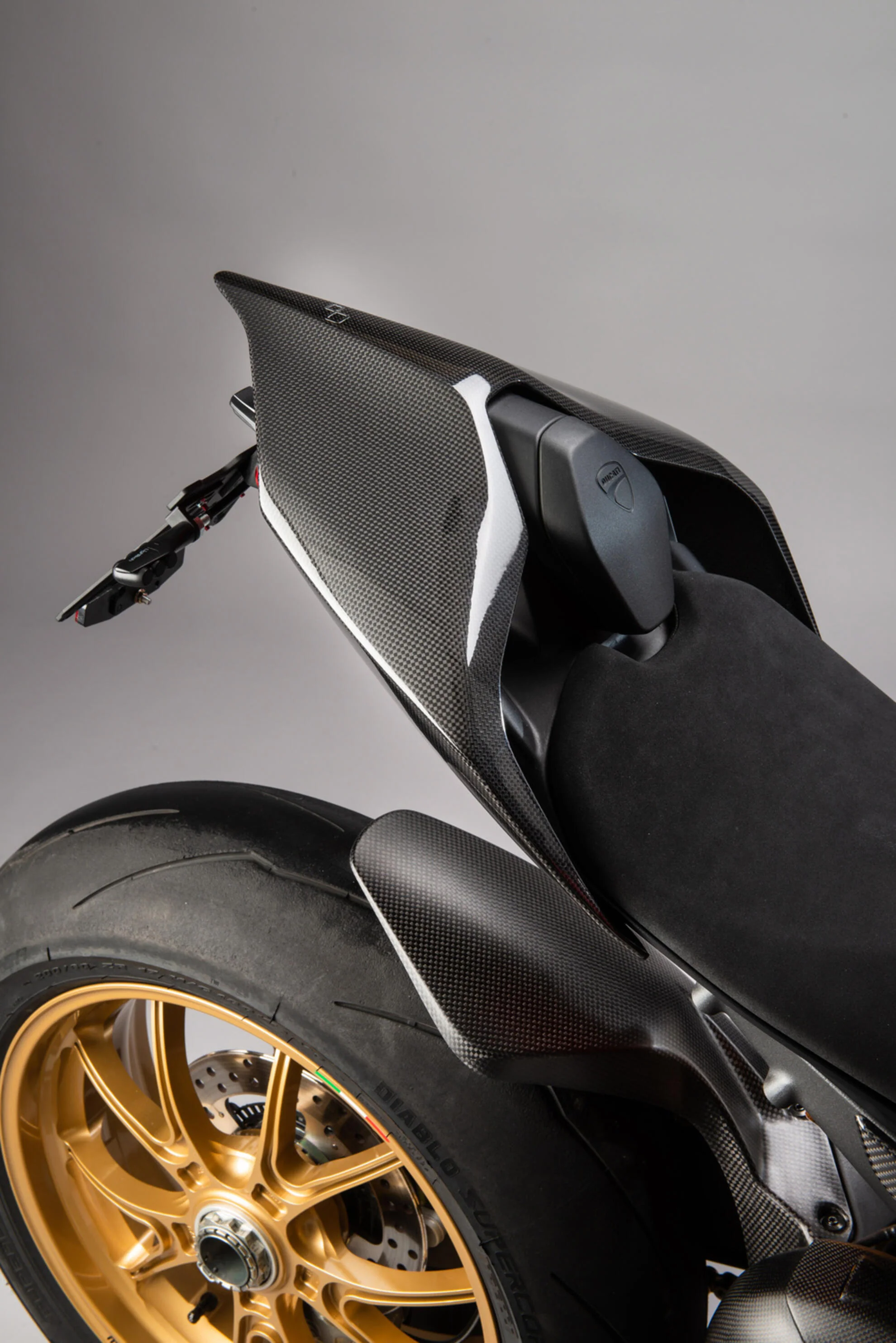 Heckverkleidung Carbon LighTech Ducati Panigale V4/S/R (18-24) CARD0890 - Image 3