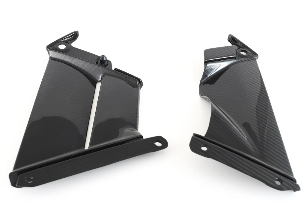 Innenteile Bugspoiler Carbon Fullsix Aprilia RSV4/1100 Factory/R/RR/RF (09-20) - Image 6