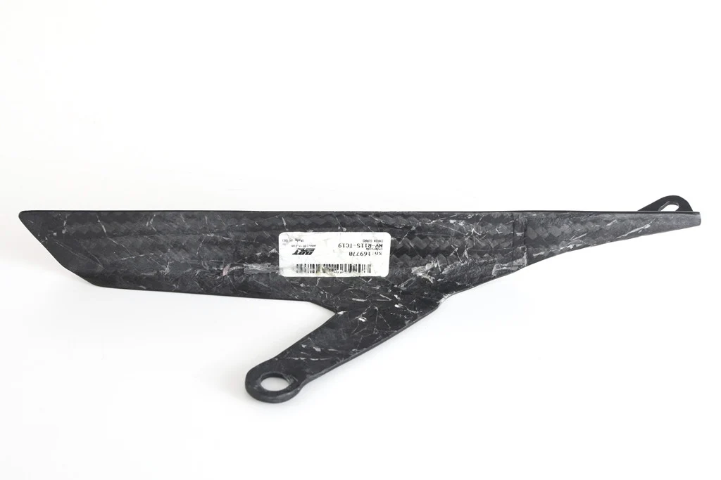Kettenschutz Carbon Fullsix Yamaha YZF-R1/M RN32, RN49 & RN65 (15-26) - Image 2