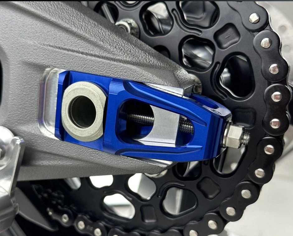 Kettenspanner Kit mit Bremssattelhalter und Brembo P2-24 64mm X206001 Motocorse Ducati Panigale V4/S (25-26) - Image 7
