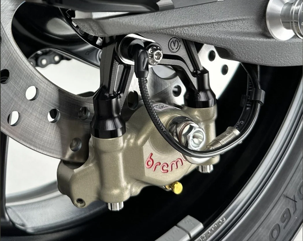 Kettenspanner Kit mit Bremssattelhalter und Brembo P2-30 69.5 mm XA6H530 Motocorse Ducati Panigale V4/S (25-26) - Image 2