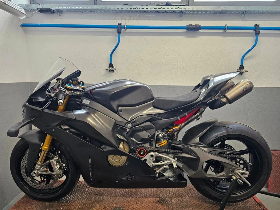 Komplettes Verkleidungsset 200 Plain Carbon Fullsix Ducati Panigale V4/S (25-26) - Image 2