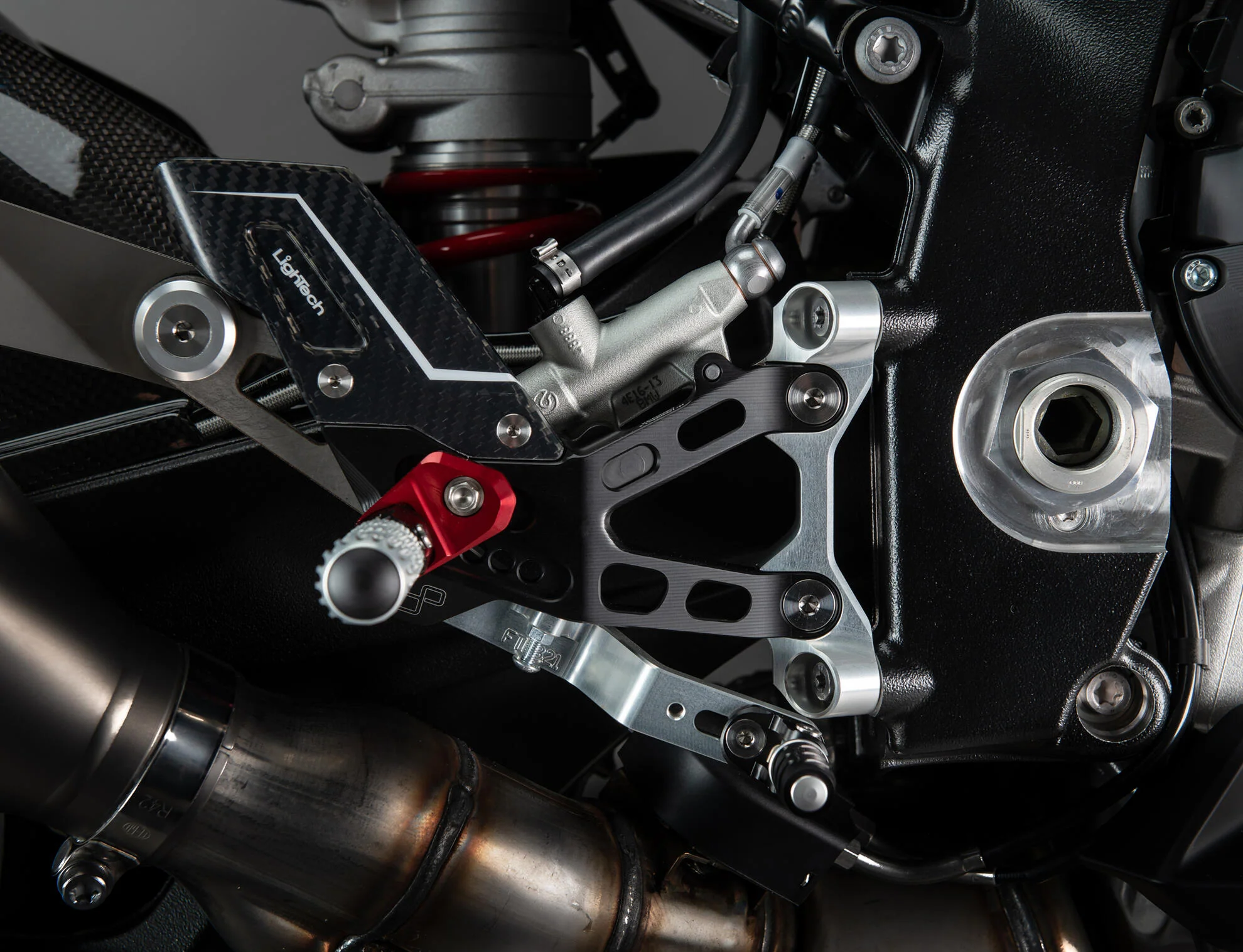 Fußrastenanlage R LighTech BMW S1000RR K67 (19-26) FTRBM007R - Image 3
