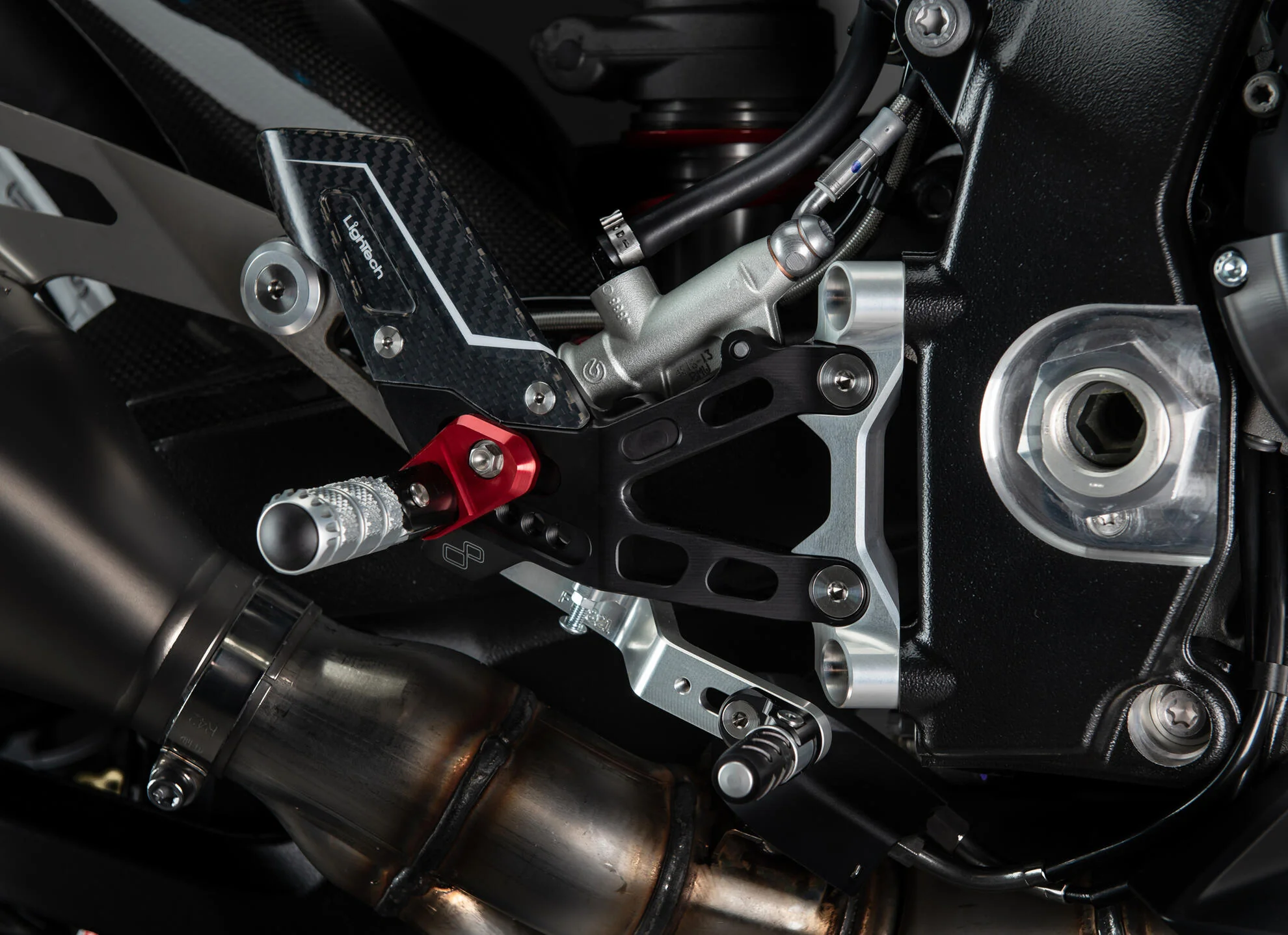 Fußrastenanlage R LighTech BMW S1000RR K67 (19-26) FTRBM007R - Image 2