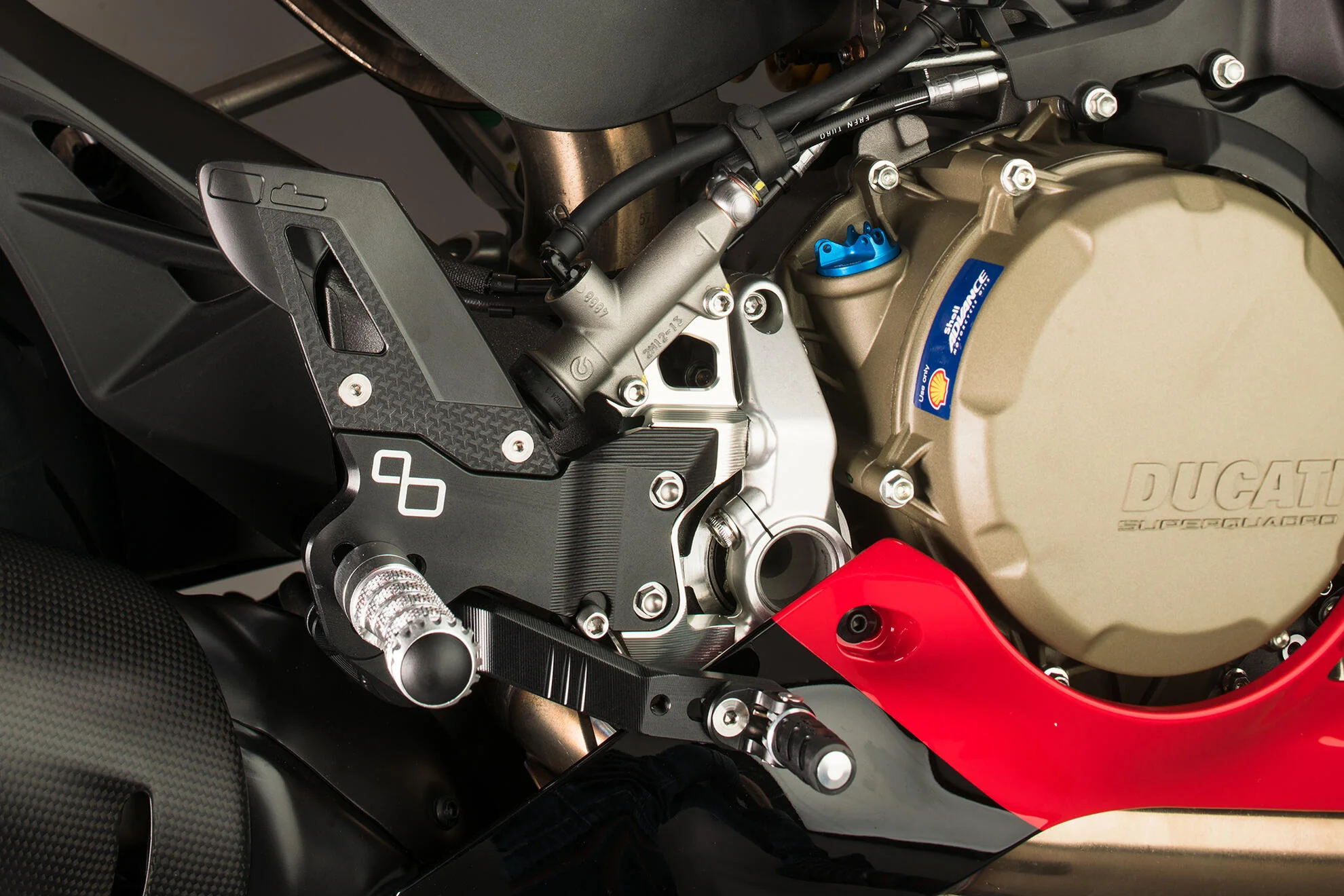 Fußrastenanlage Track-Use LighTech Umkehrschaltung Ducati Panigale V2 955 (20-24) FTRDU014 - Image 4
