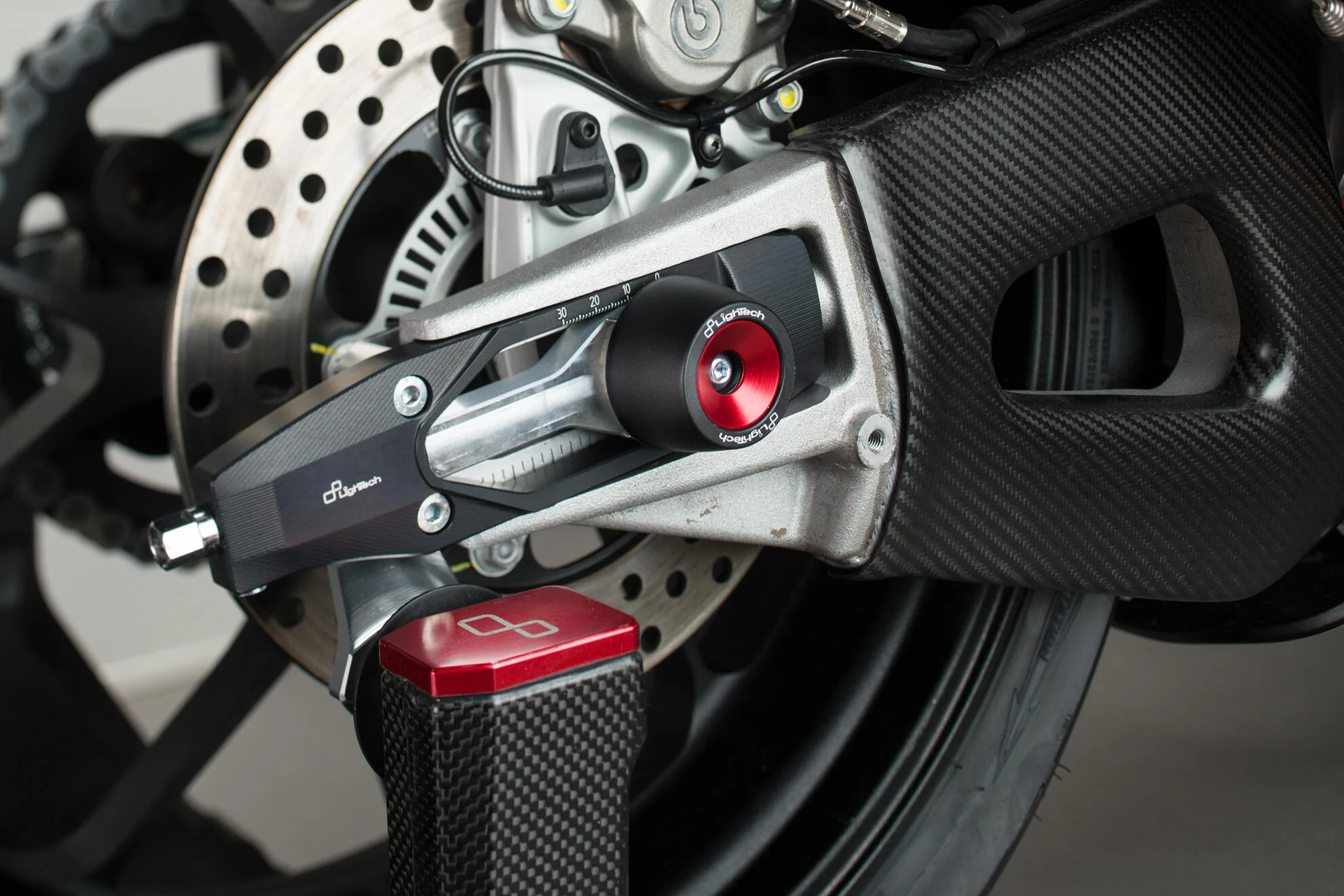 Kettenspanner LighTech Aprilia RSV4/RR/1100 Factory (21-26) TEAP005 - Image 3