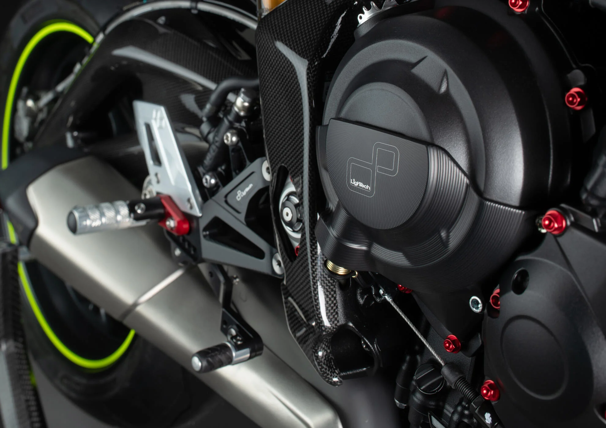 Fußrastenanlage R LighTech Triumph Daytona 675/765 (13-21) FTRTR005R - Image 2