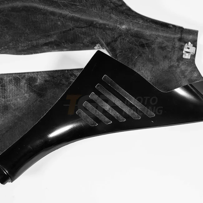 Linkes Seitenteil Lavatex AP Carbon Line Ducati Panigale V4 R (2026) - Image 6