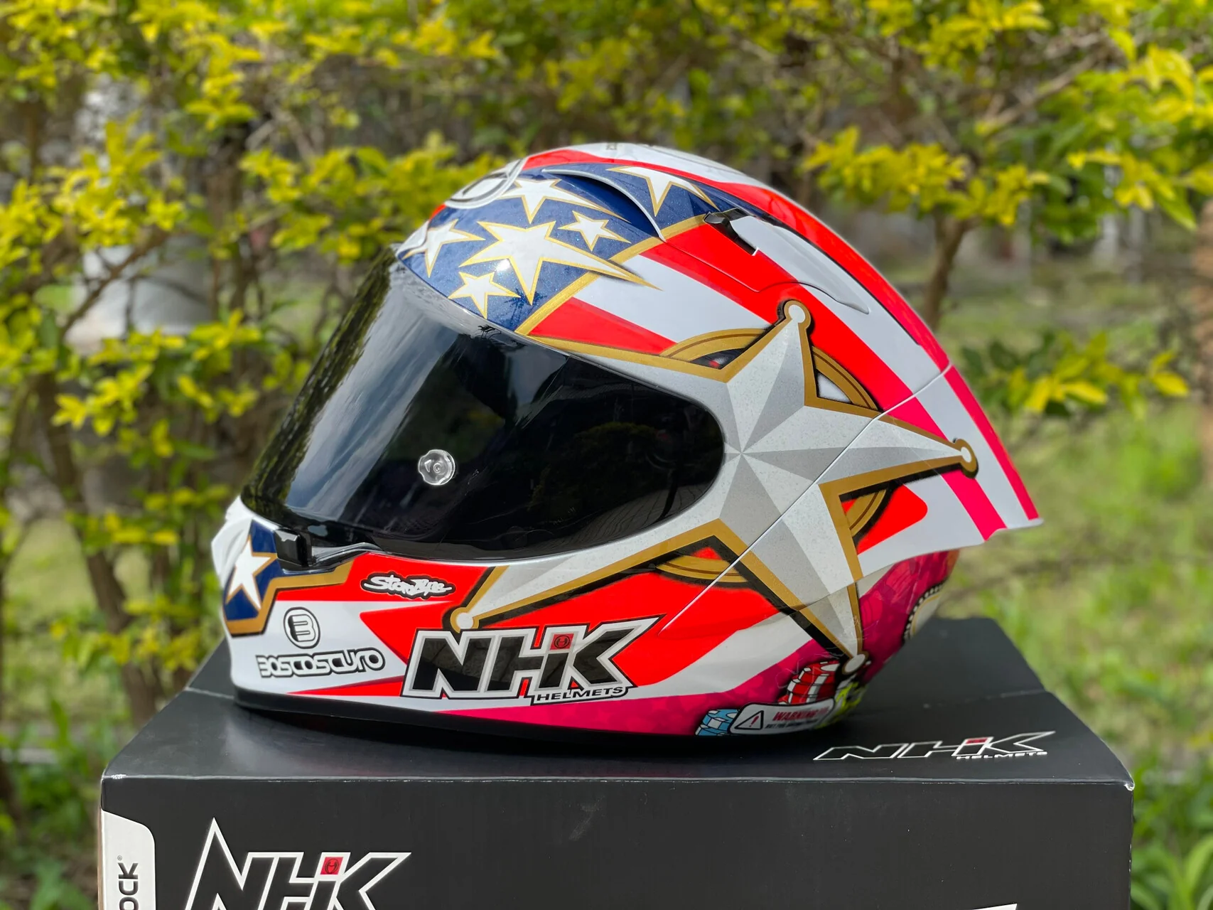 NHK Visier GP-R Tech Race stark getönt - Image 4