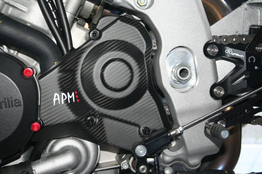 Ritzelabdeckung Carbon Fullsix Aprilia RSV4/1100 Factory/R/RR/RF (09-20) - Image 2