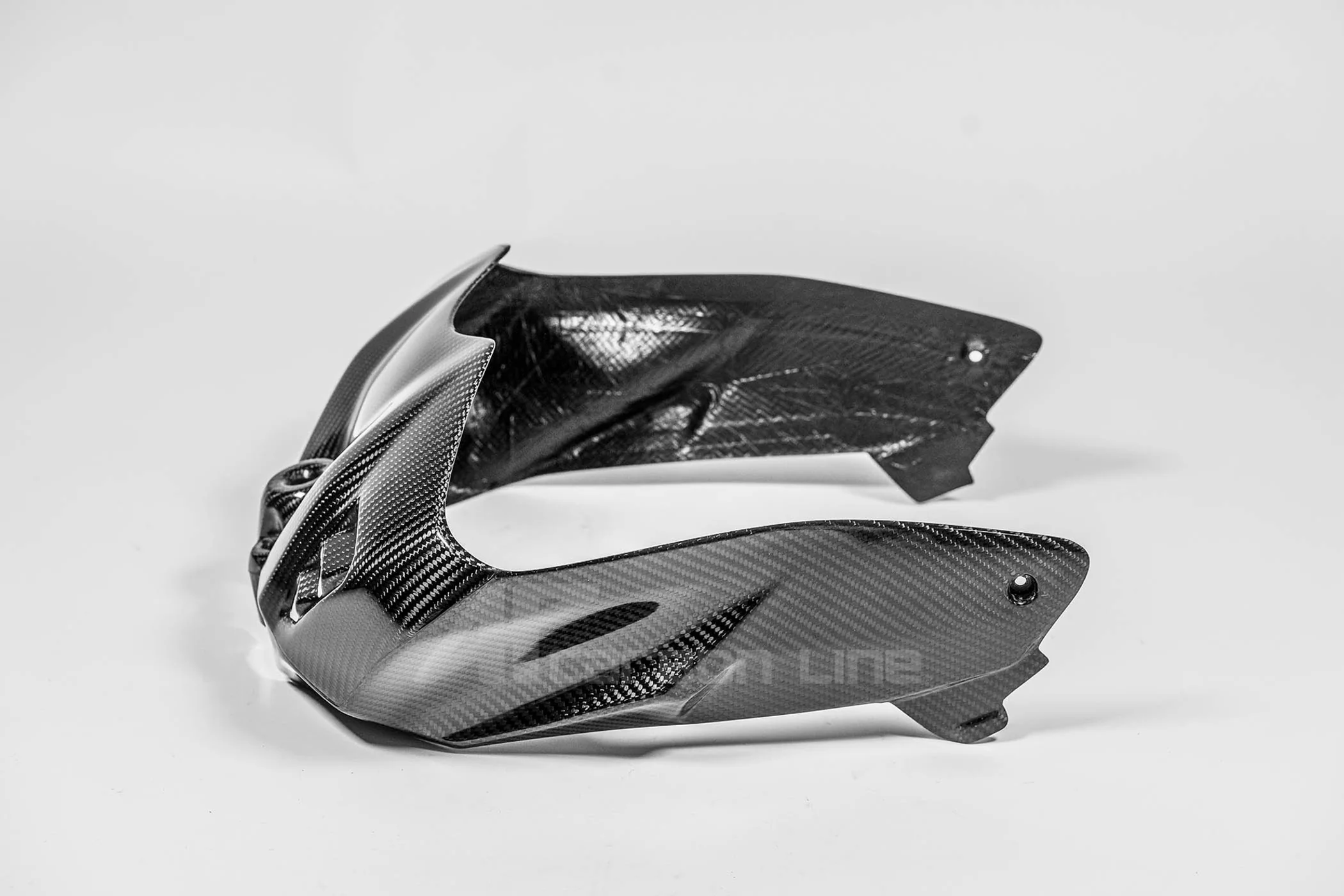 SBK Airboxabdeckung 200g AP Carbon Line Ducati Panigale V4/S/R (22-24) - Image 2