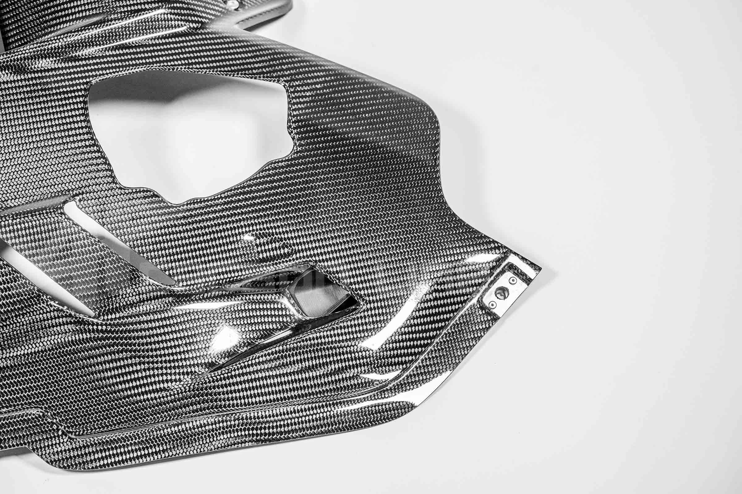 SBK Seitenteil links 200g AP Carbon Line Ducati Panigale V4/S/R (22-24) - Image 6
