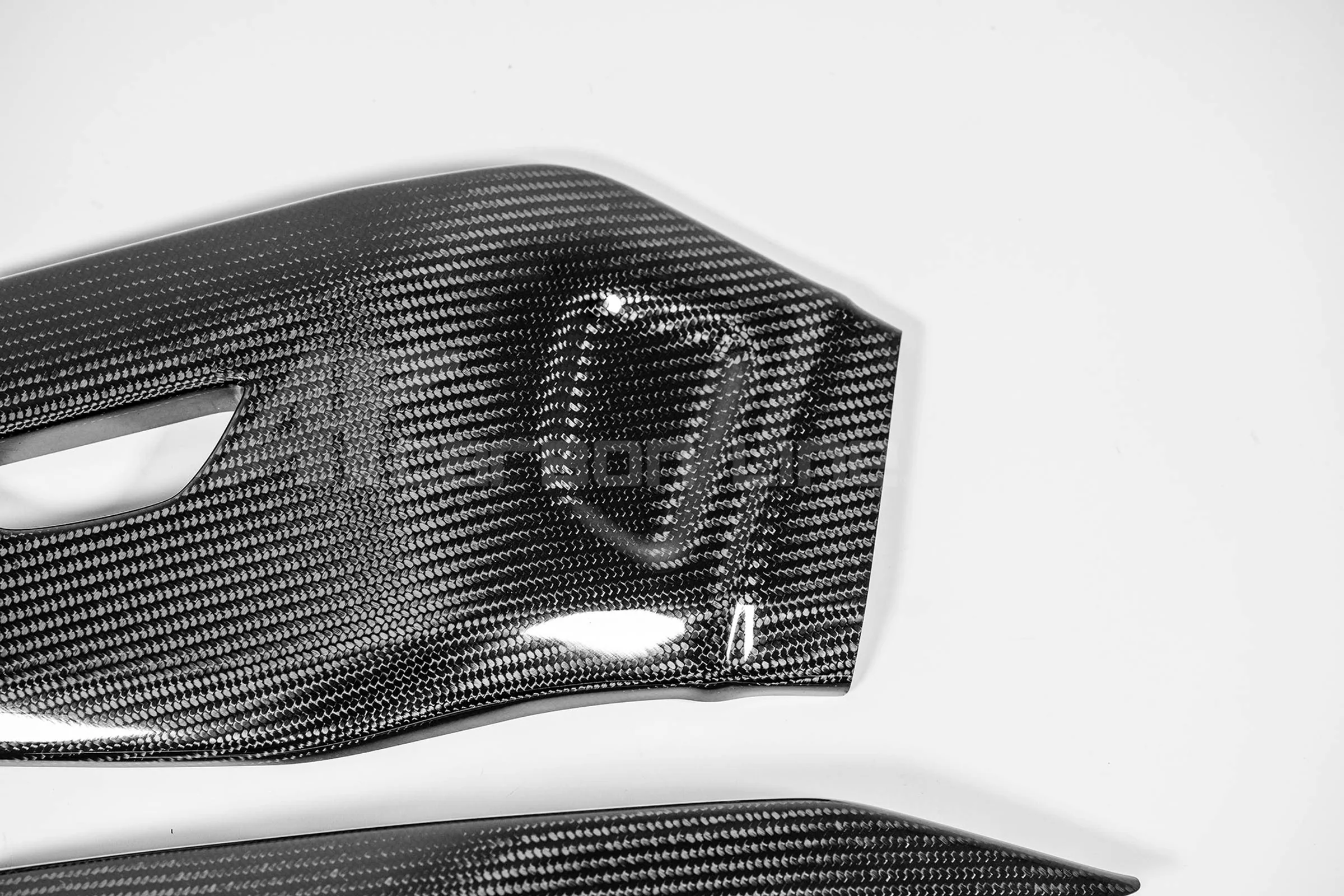 Schwingenabdeckungen 200g AP Carbon Line Yamaha YZF-R1/M RN32, RN49 und RN65 (15-26) - Image 7