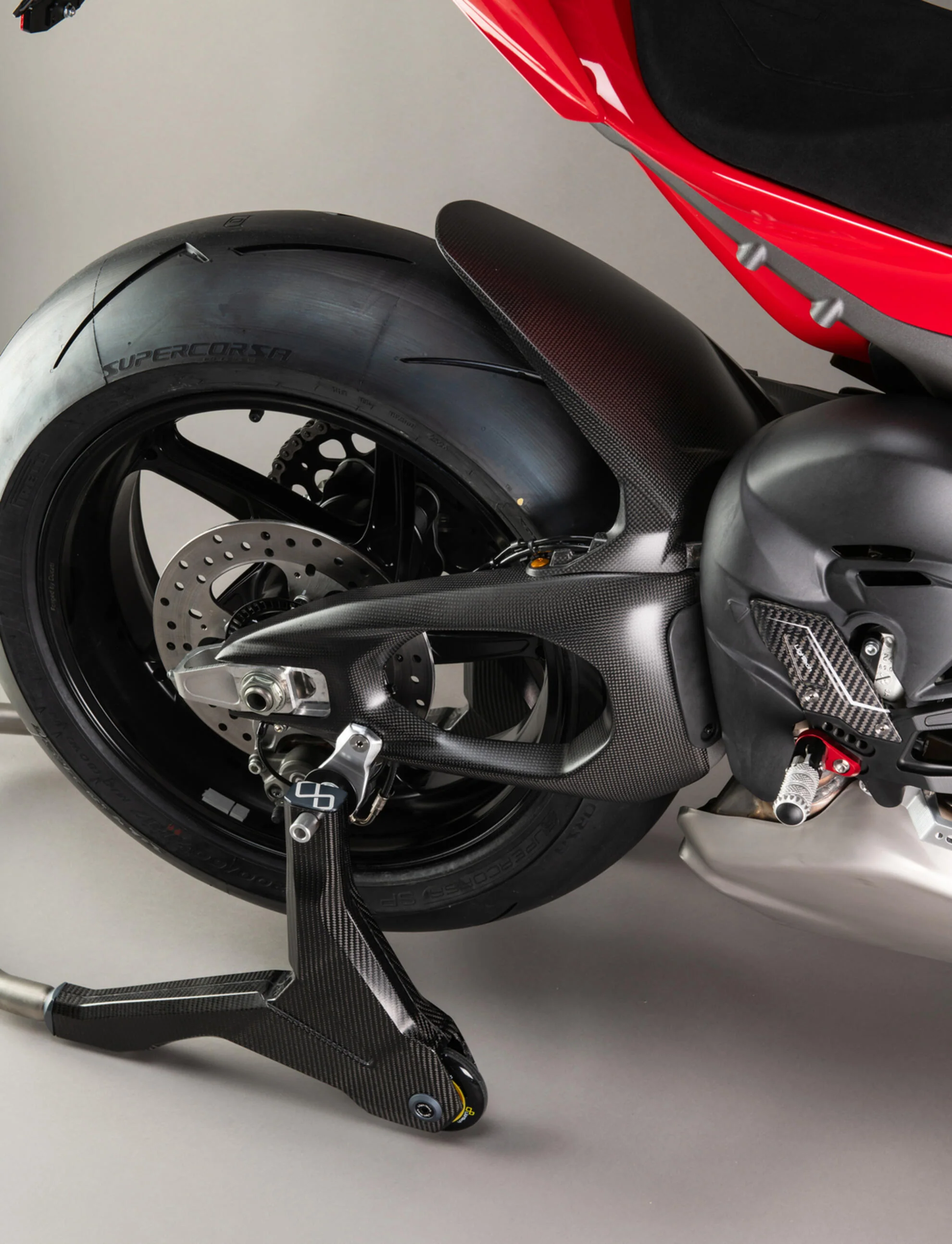 Schwingenabdeckungen Carbon LighTech Ducati Panigale V4/S/R (25-26) CARD2460M - Image 2