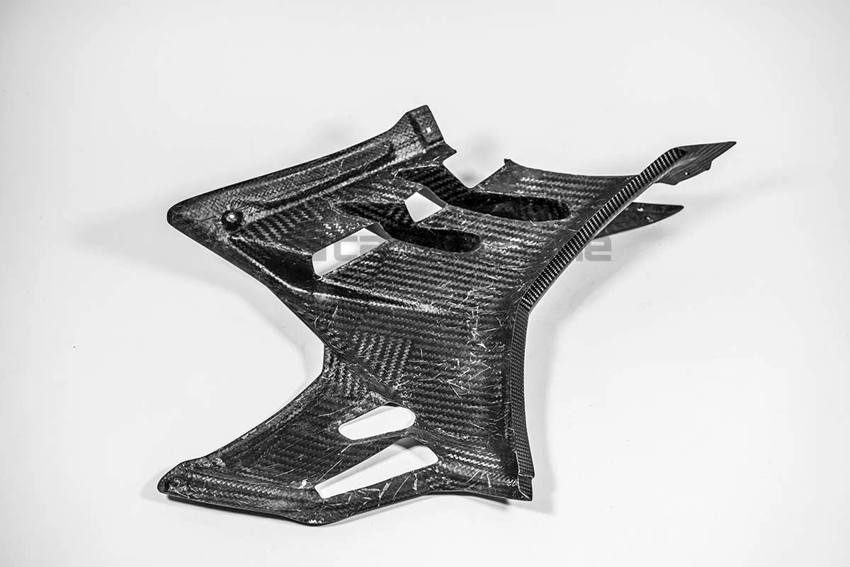 Seitenteil links 200g AP Carbon Line Aprilia RSV4/RR/1100 Factory (21-26) - Image 8