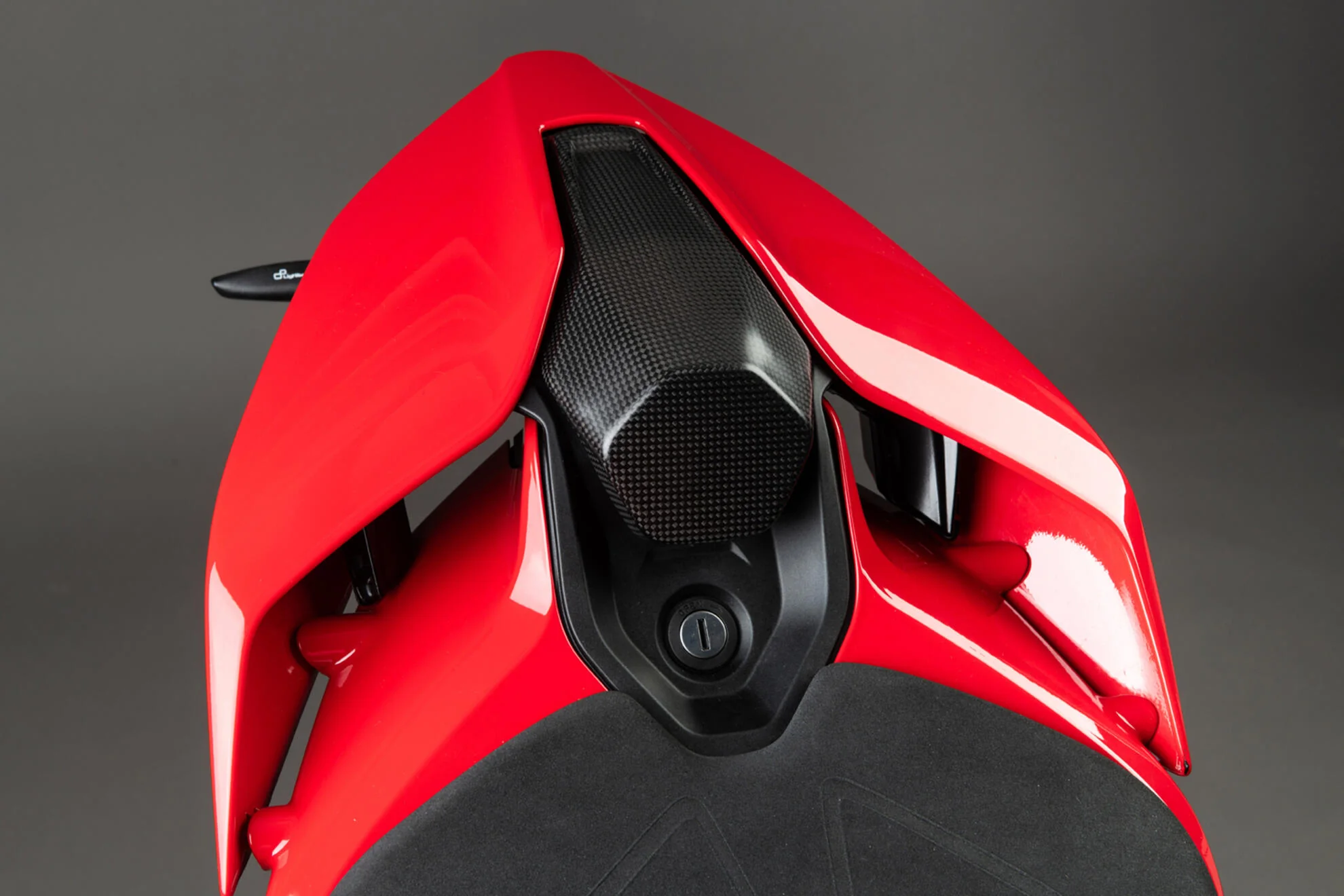 Soziusabdeckung Carbon LighTech Ducati Panigale V4/S (25-26) CARD2492M - Image 4