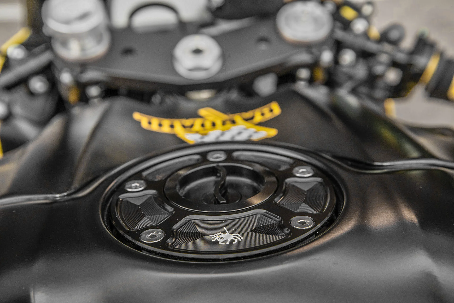 Tankdeckel mit Schnellverschluss Spider Racing RSV4/1100 Factory/RF/RR (17-26) 60.A02 - Image 3