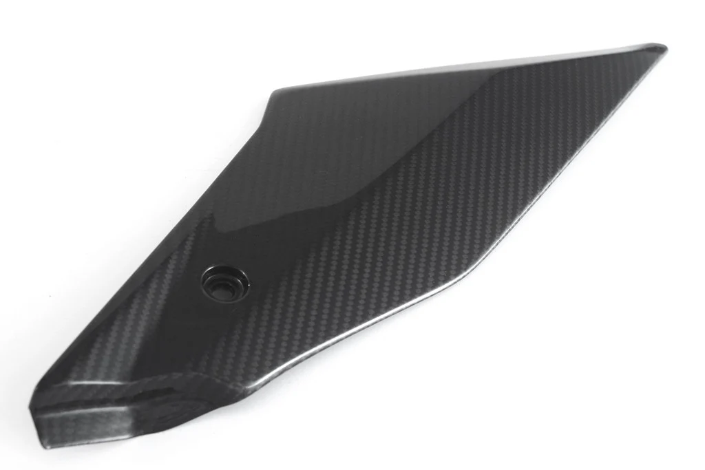 Tankpanels Carbon Fullsix Yamaha YZF-R1/M RN32 & RN49 (15-19) - Image 3