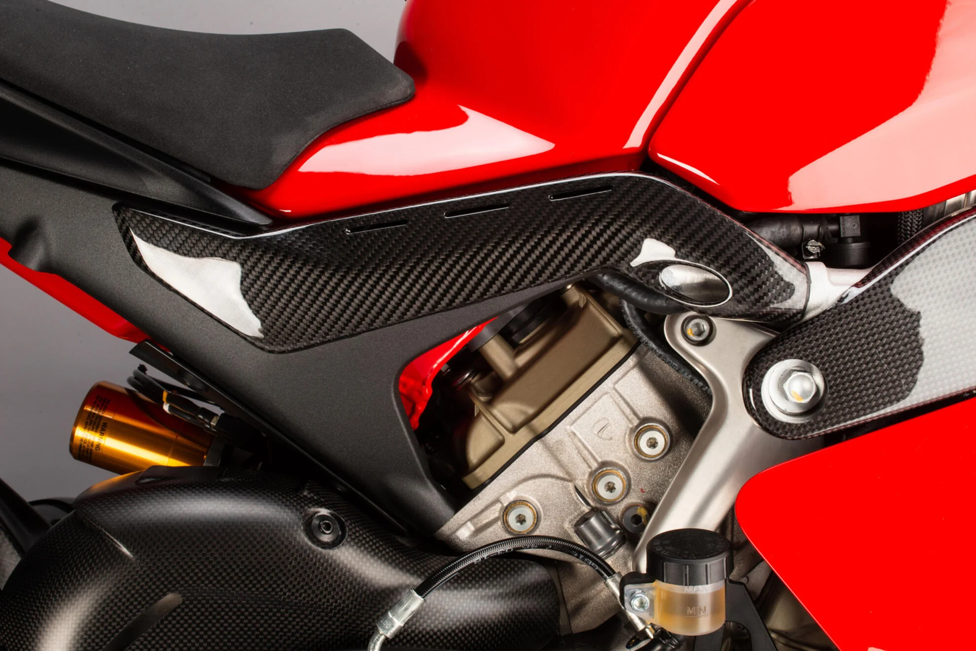 Heckrahmenabdeckung Carbon LighTech Ducati Panigale V4/S/R (18-24) CARD0880 - Image 4