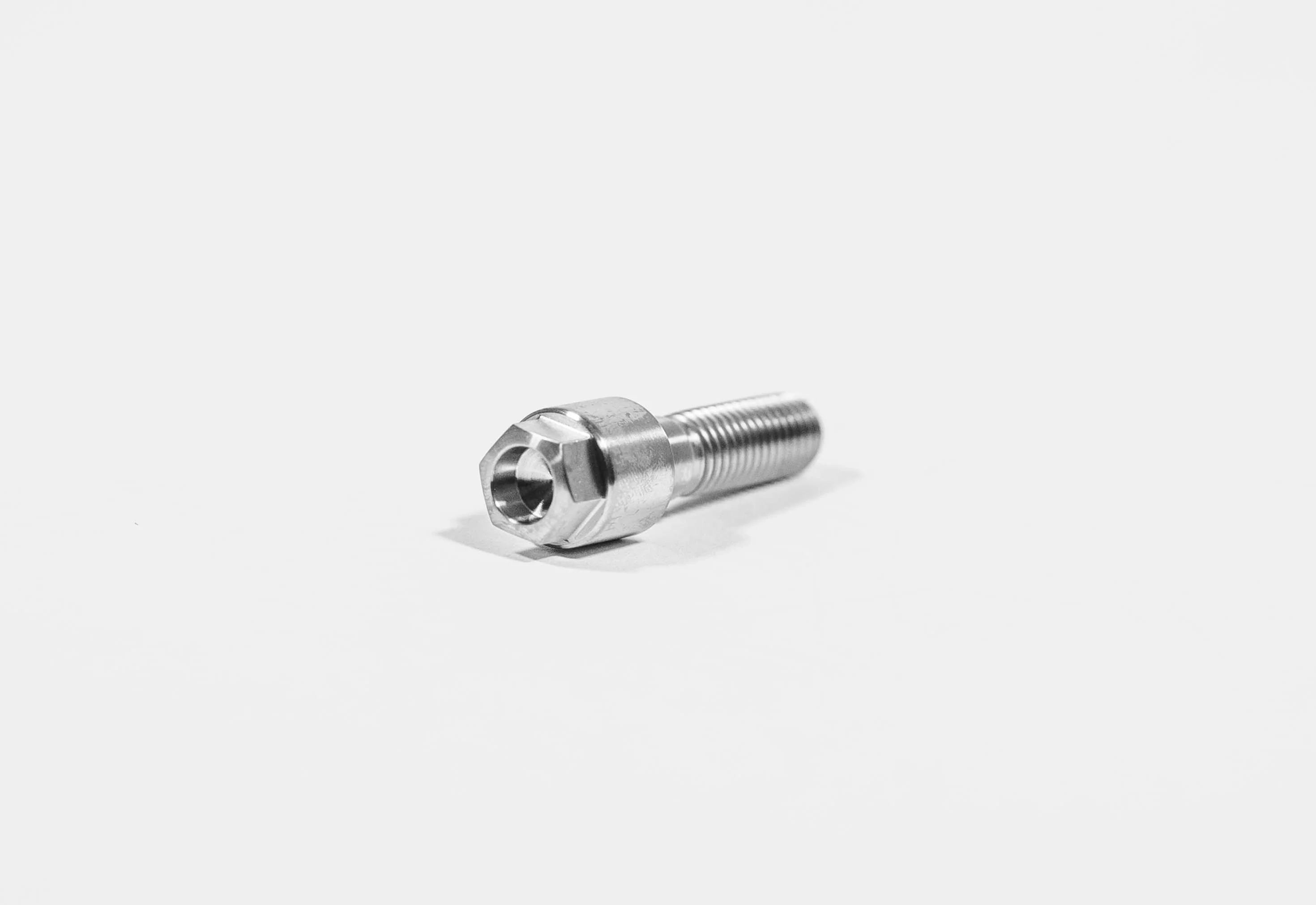 Titanschrauben Kit Excenter M10 Ducati Panigale V4/S/R (18-24) TGP - Image 3
