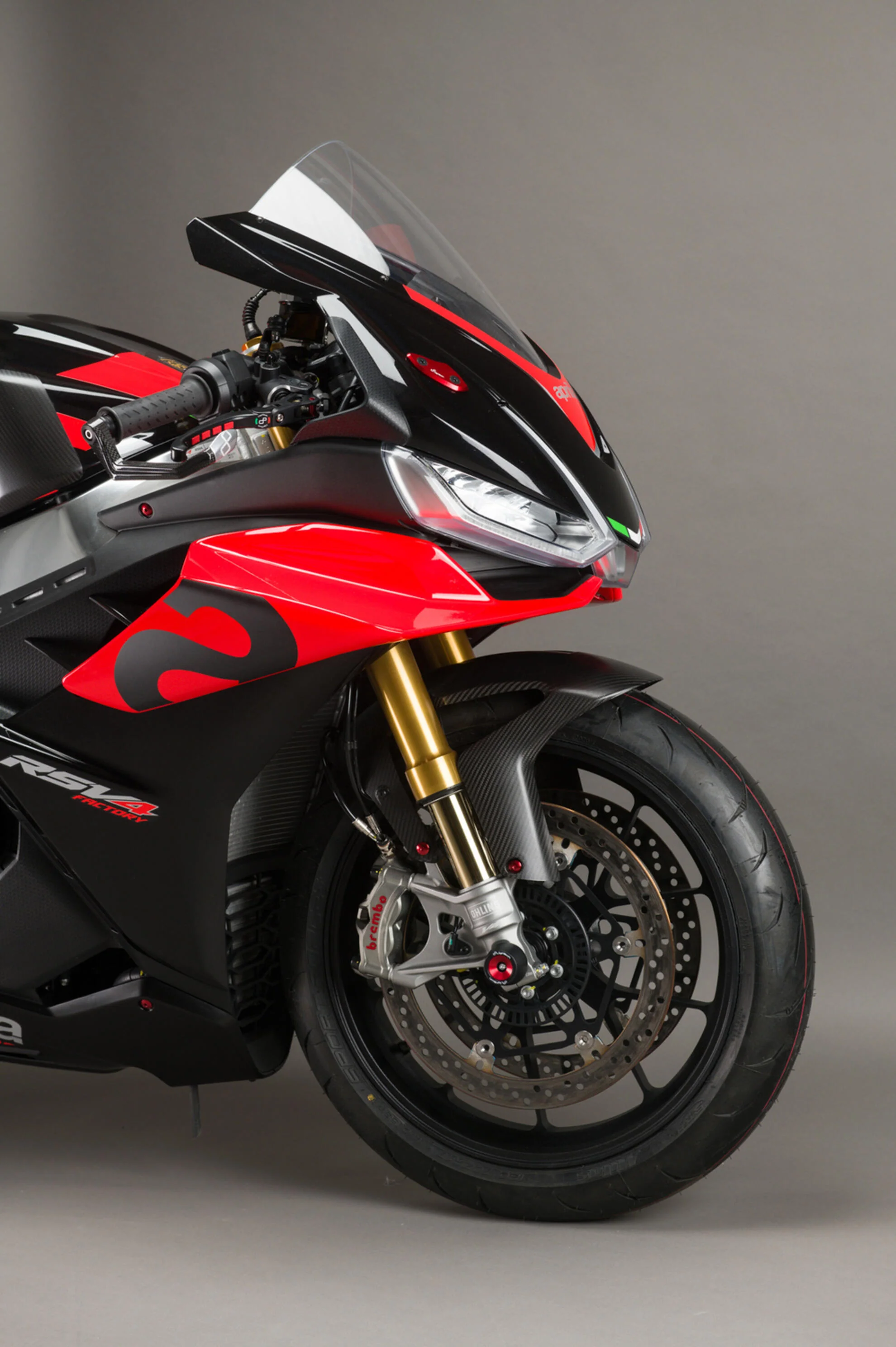 Vorderer Kotflügel Carbon LighTech Aprilia RSV4/RR/1100 Factory (21-26) CARA0610 - Image 3