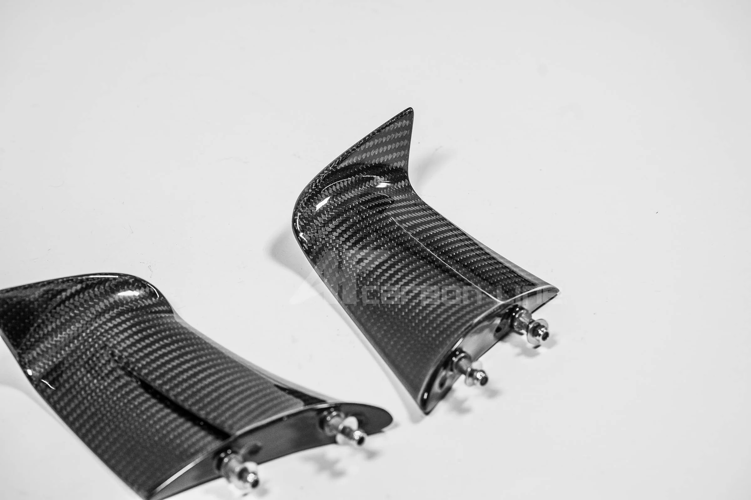 Winglets 200g AP Carbon Line Ducati Panigale V4/S/R (22-24) - Image 3