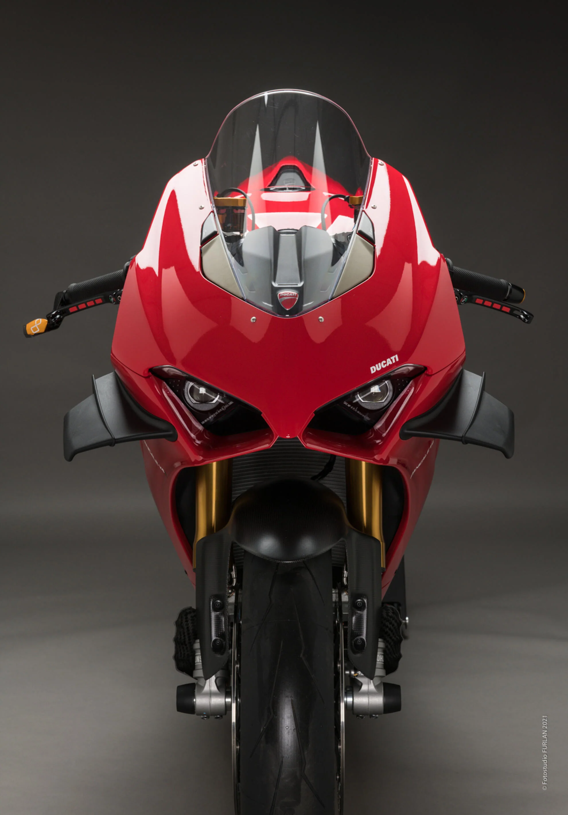 Winglets Set Carbon LighTech Ducati Panigale V4/S/R (19-21) CARD0815 - Image 3